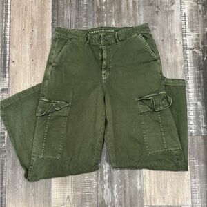 AE Cargo Green Pants